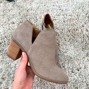Lucky Brand Women's Size 8.5 Ankle Booties